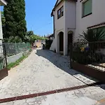 Anica With Parking Διαμέρισμα