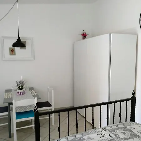Anica With Parking Appartement
