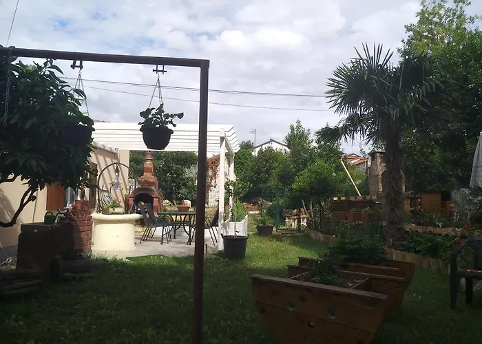 Anica With Parking Apartament *