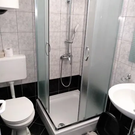 Anica With Parking Apartment Rovinj